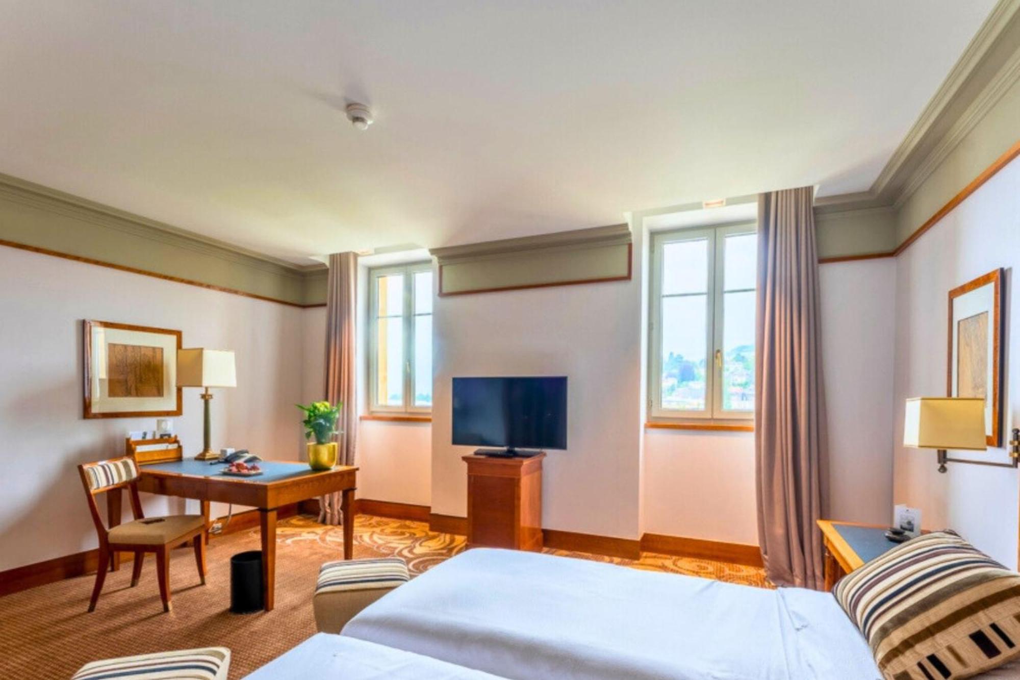 ボー リヴァージュ ホテル ヌシャテル エクステリア 写真 A room at the hotel